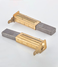 Szczotki węglowe 11x6x26 końcówka X9 (kpl)